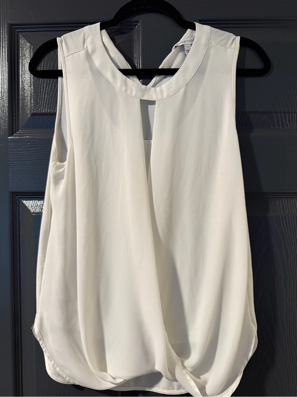 41 Hawthorn Cream Sleeveless Twist-Front Camisole